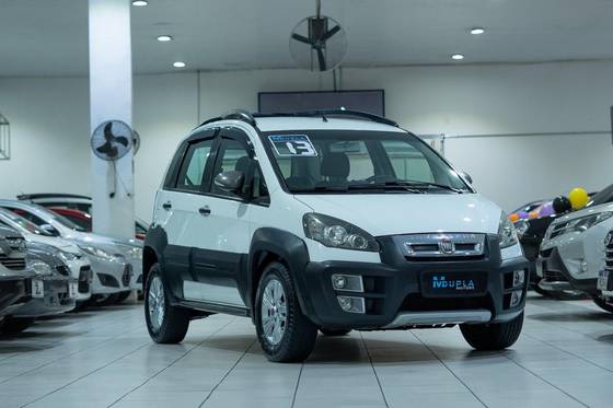 FIAT IDEA 1.8 MPI ADVENTURE 8V FLEX 4P MANUAL FIAT IDEA 1.8 MPI ADVENTURE 8V FLEX 4P MANUAL